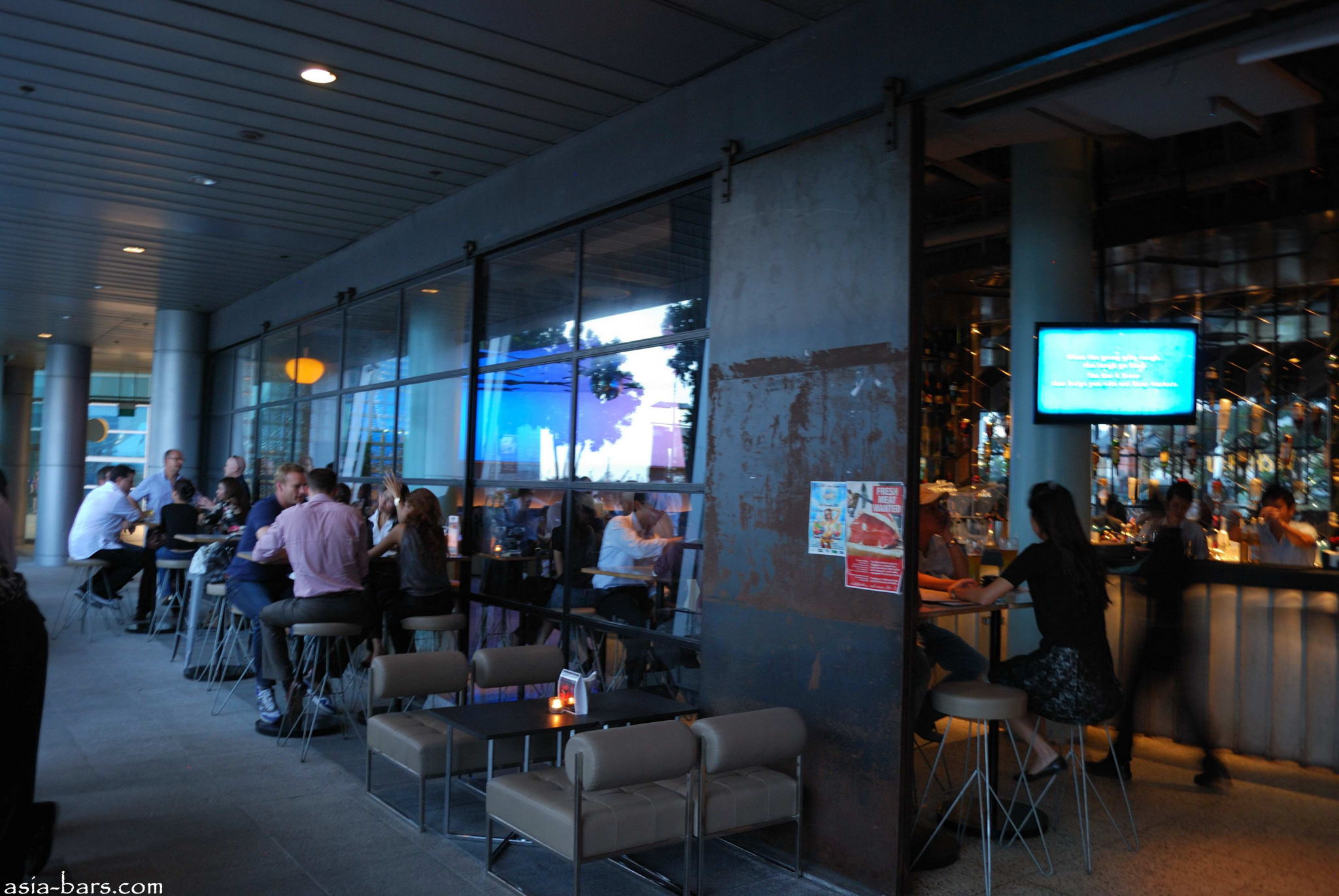 OVEREASY Bar and Diner One Fullerton, Singapore Asia Bars