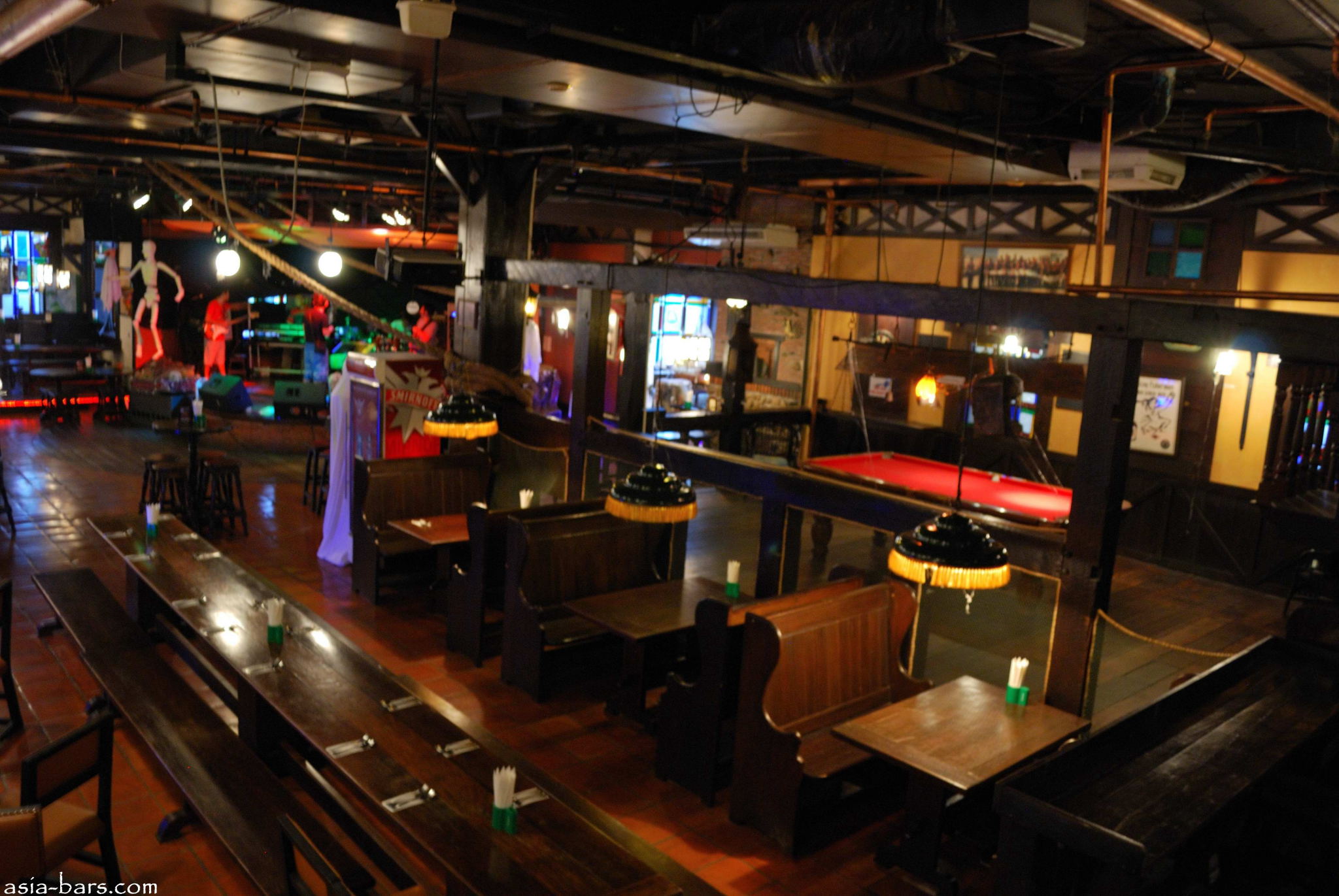 Hua Hin Brewing Company pub & microbrewery at Hilton Hua Hin