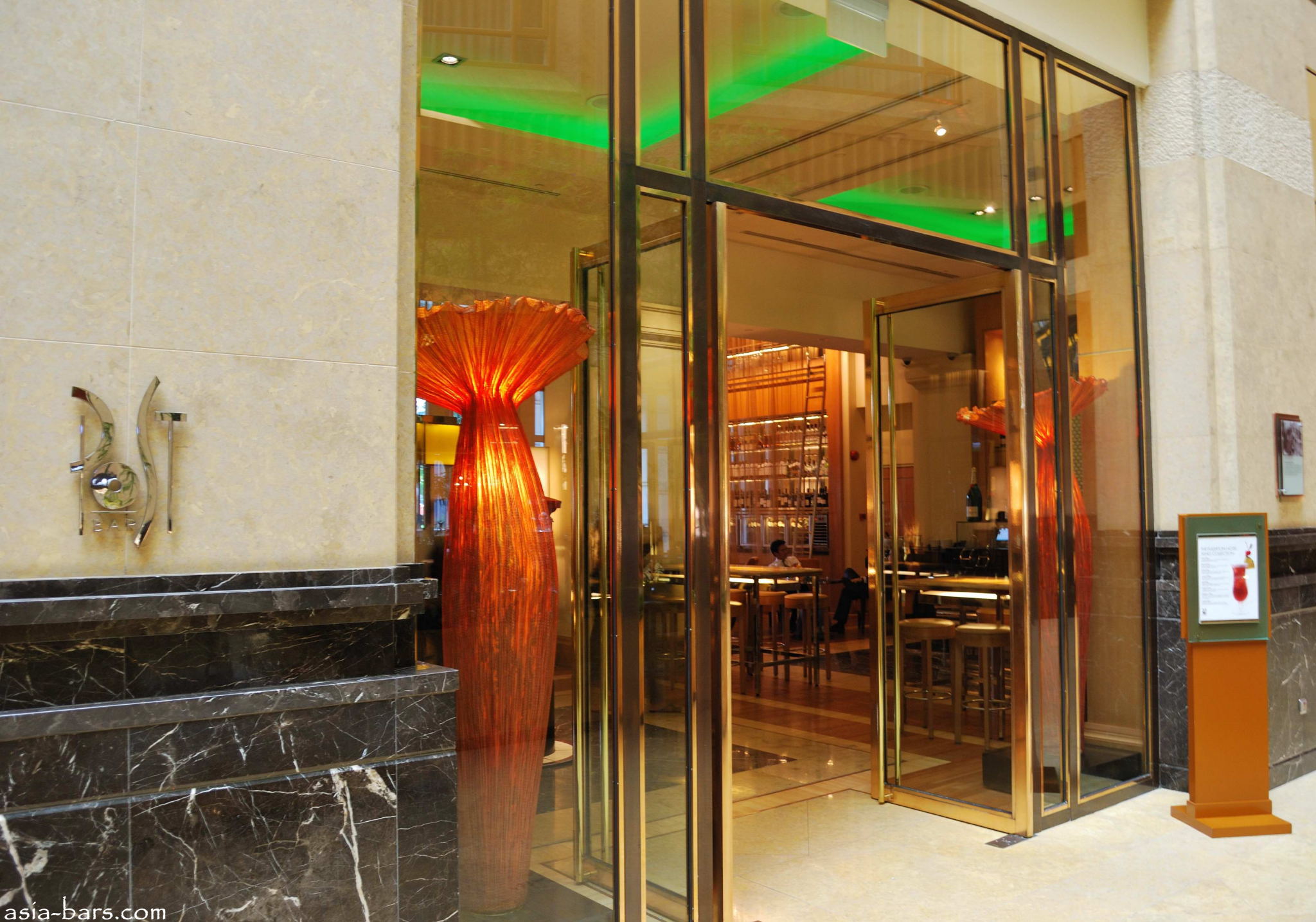 Post Bar The Fullerton Hotel Singapore Asia Bars & Restaurants