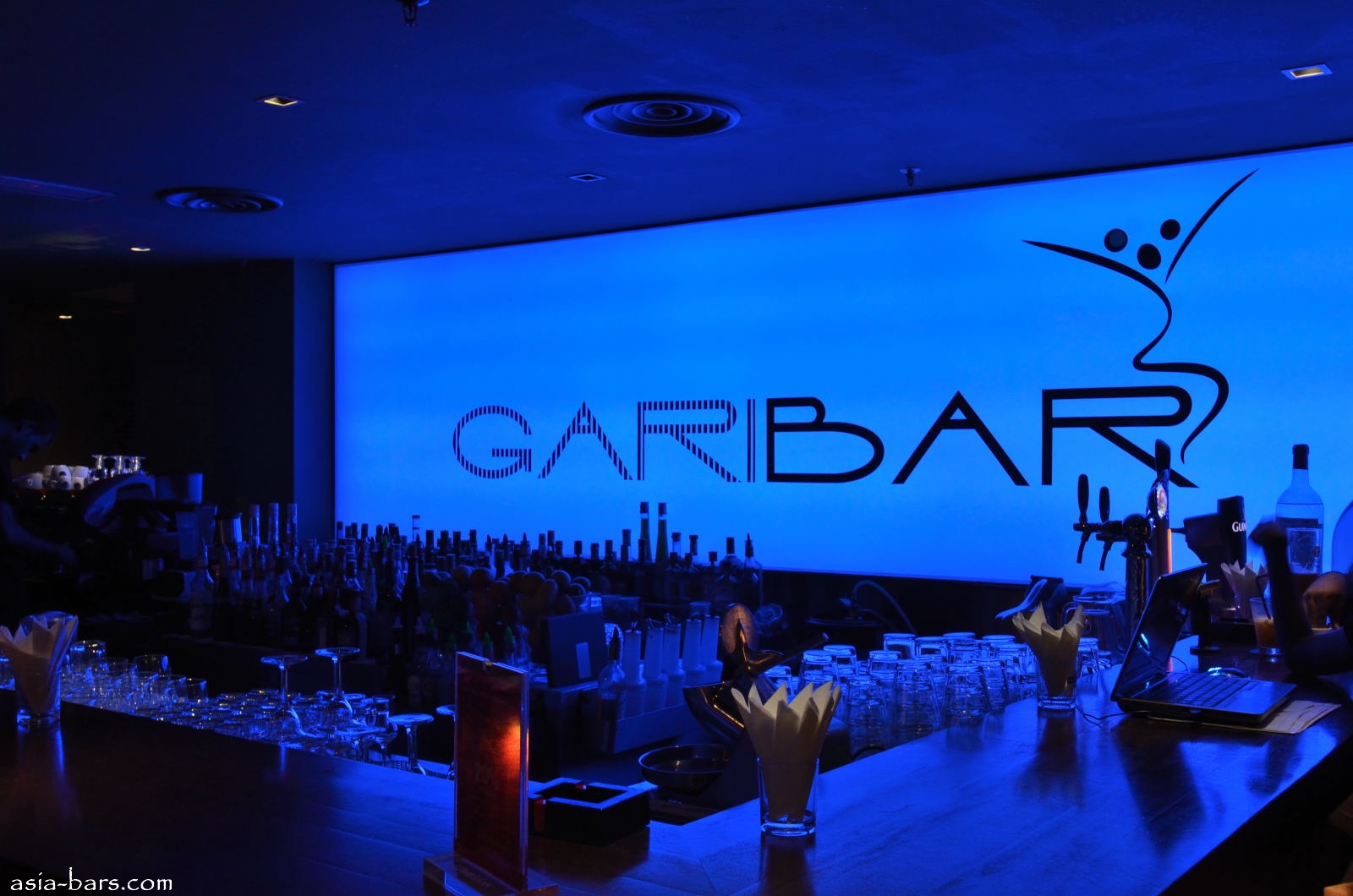 GARIBAR- fashionable lounge & bar in Kuala Lumpur- adding a buzz ...