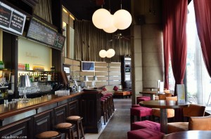 ballymoon's - the bar and lounge seating