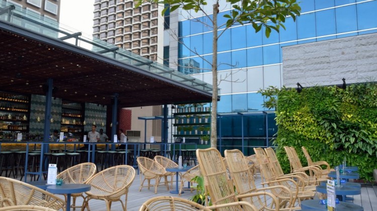 loof rooftop singapore