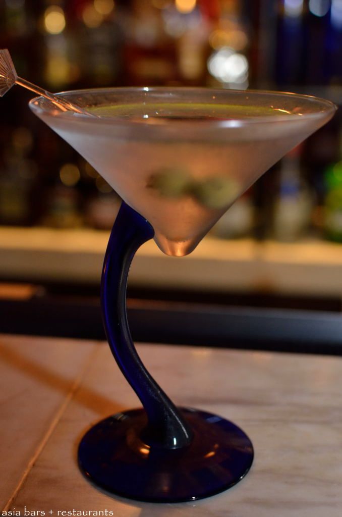 martini bar manila