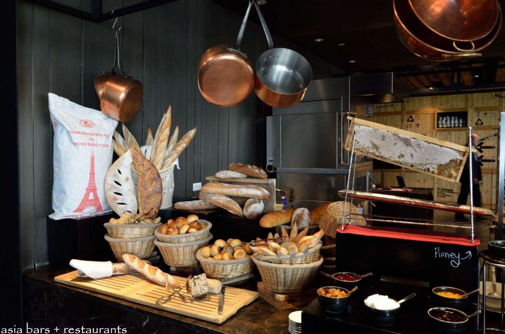 red oven sofitel so bangkok