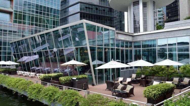 landing point fullerton bay singapore