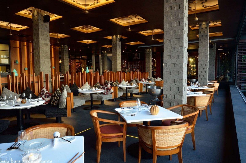 mozaic beachclub bali