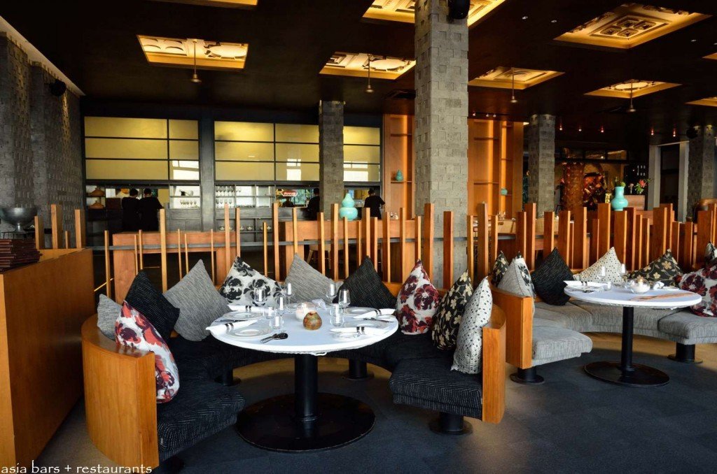 mozaic beachclub bali