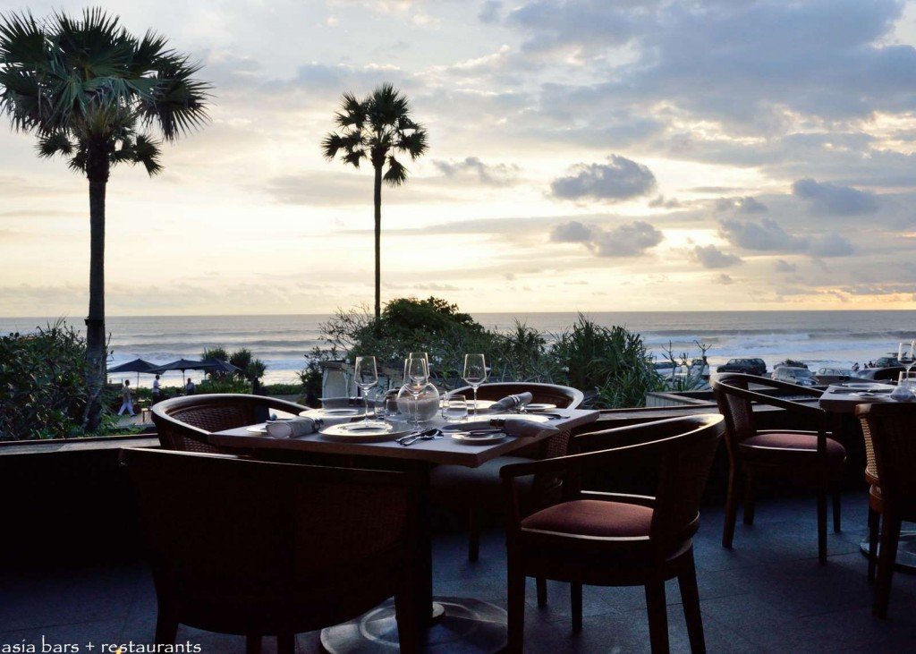 mozaic beachclub bali