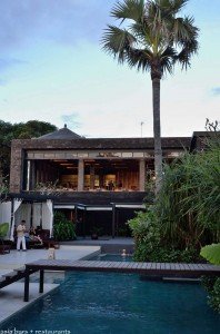 mozaic beachclub bali