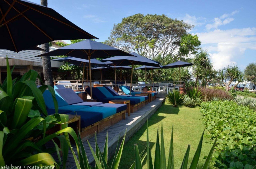 mozaic beachclub bali