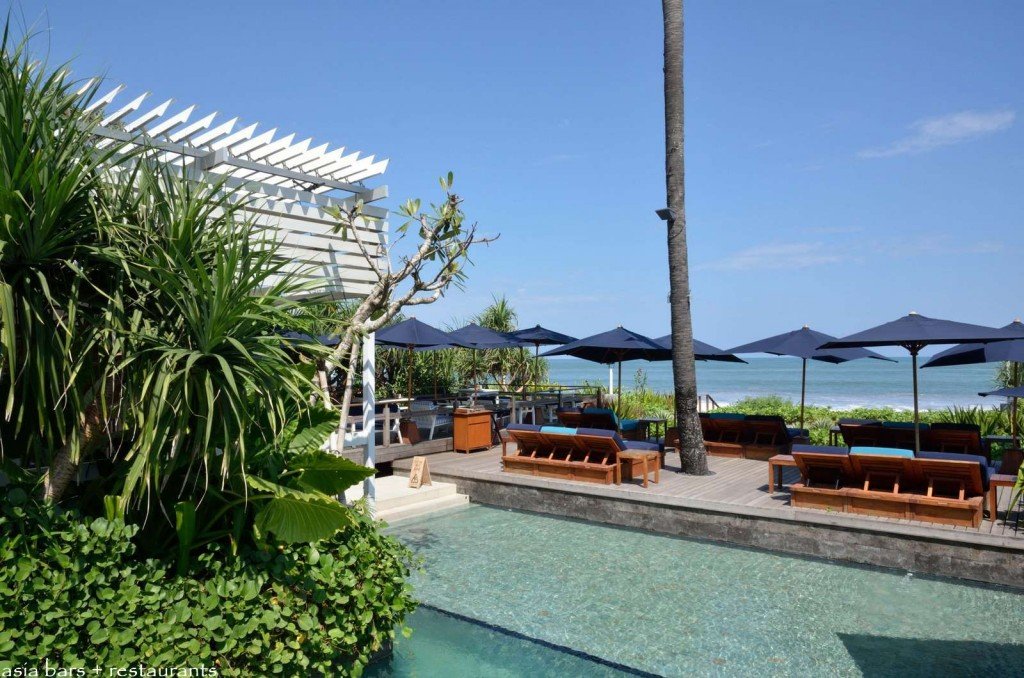 mozaic beachclub bali