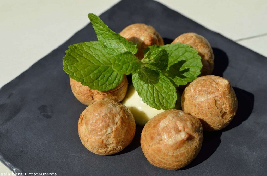 mozaic beachclub bali