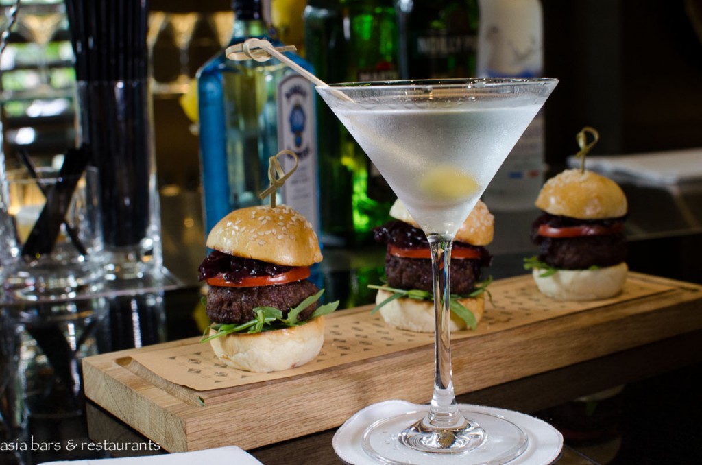 one-ninety bar- singapore