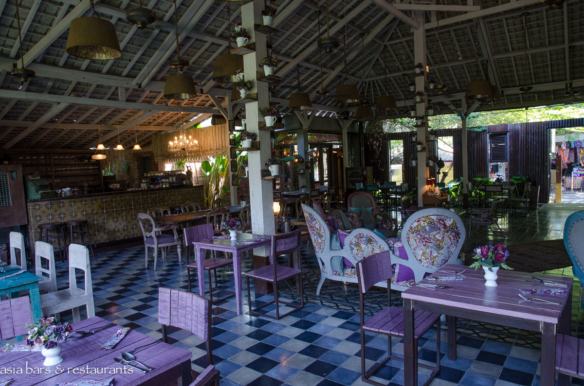 Balique Vintage Cafe Restaurant Jimbaran  Bali Asia 