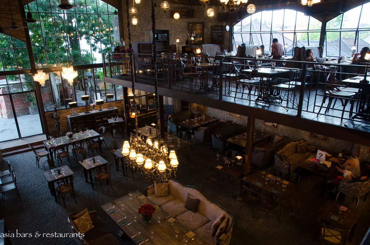  The Bistrot  Vintage Cafe Lounge Restaurant Seminyak 