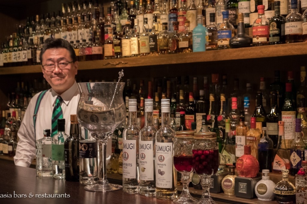 BAR HIGH FIVE cocktail bar in Tokyo Asia Bars & Restaurants