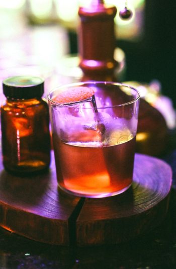 mona lounge cocktails