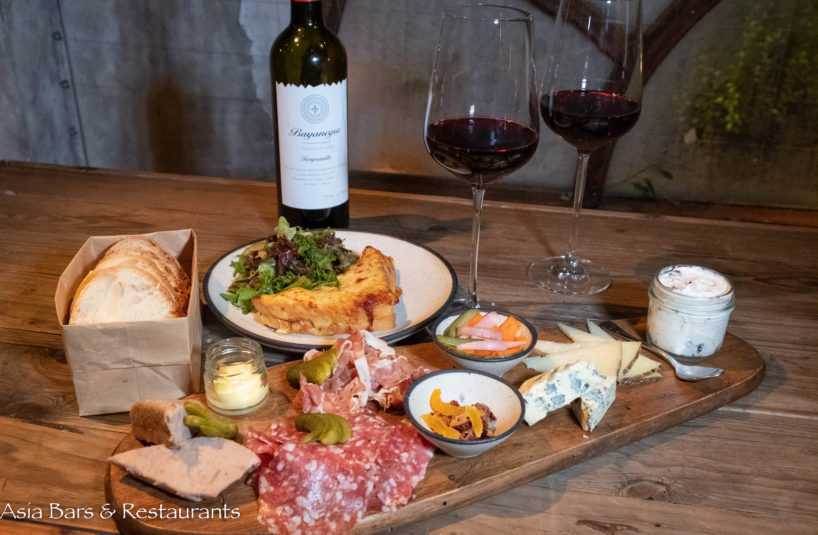 the bar upstairs bangkok